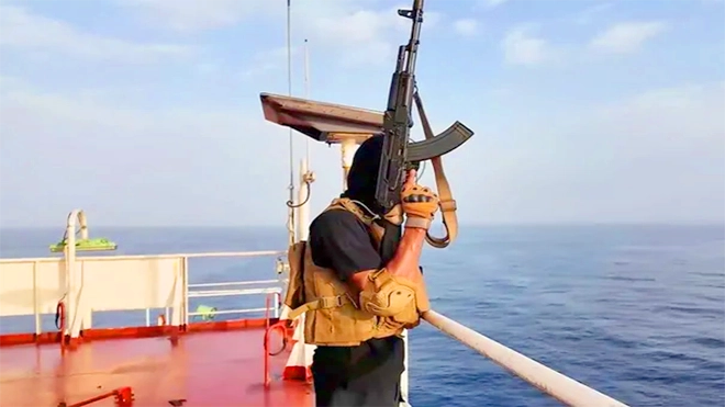 عقوبات حوثية على 64 شركة انتهكت قرار "الحظر البحري" على إسرائيل